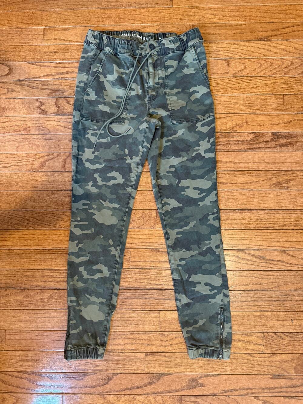 American Eagle AE Next Level Stretch Green Camo Jogger Pants Women's Size 6